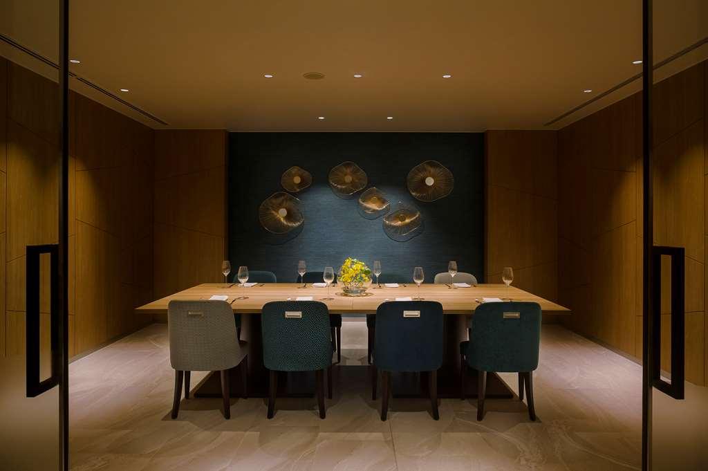 Hilton Club The Beach Resort Sesoko 今帰仁村 レストラン 写真